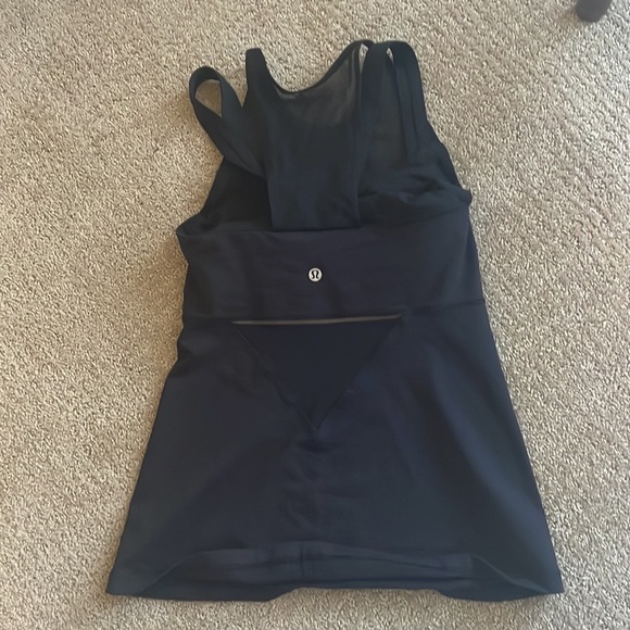 NWOT Lululemon Running in the City Tank - Picture 4 of 5